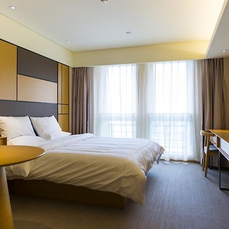 Ji Hotel Shanghai Hongqiao Jinhui Road Экстерьер фото